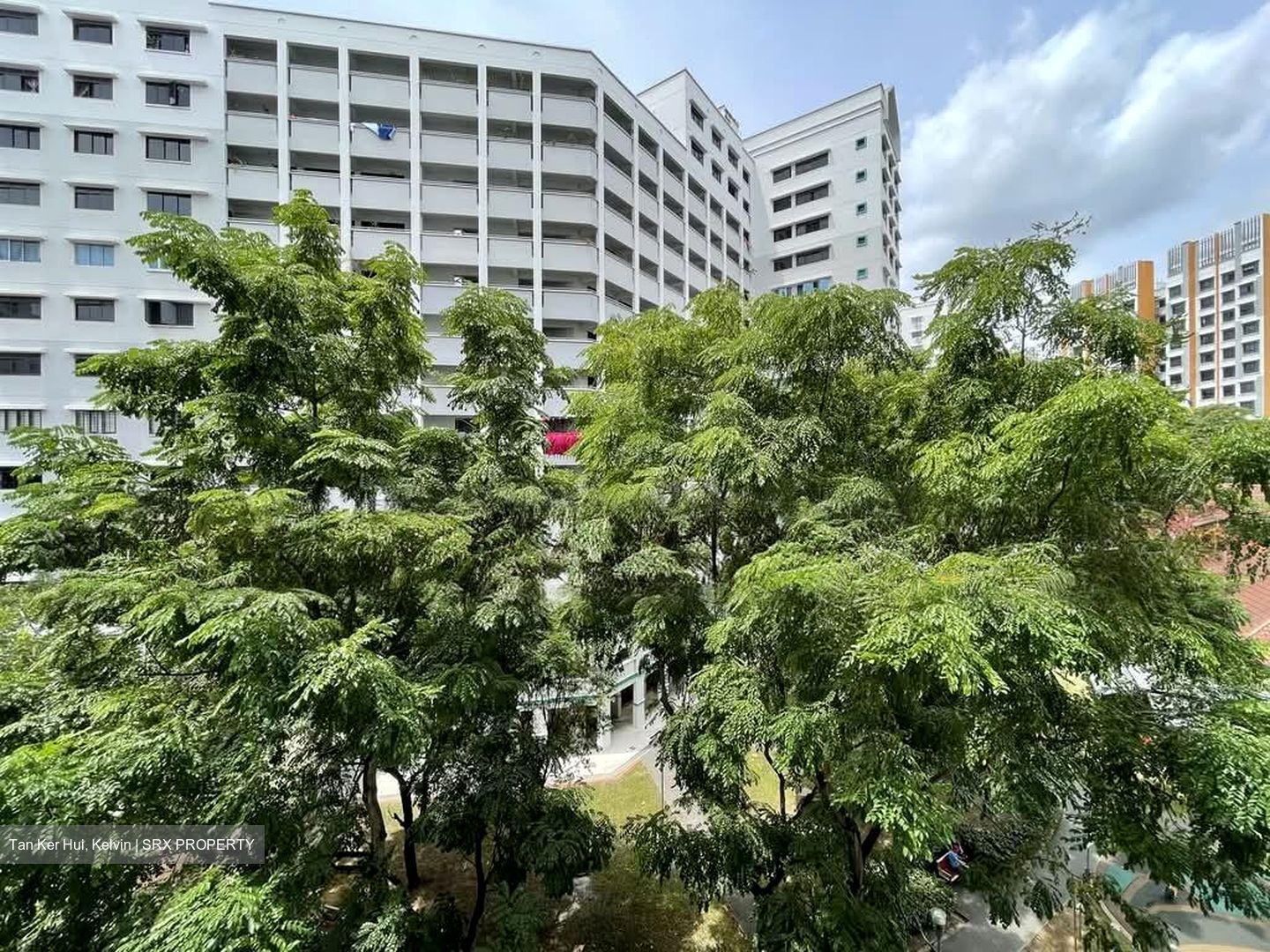 Blk 571 Hougang Street 51 (Hougang), HDB 4 Rooms #563573341